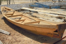 Pirogue en construction